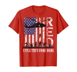 RED Friday Remember Everyone Deployed US Flag Army Vintage T-Shirt