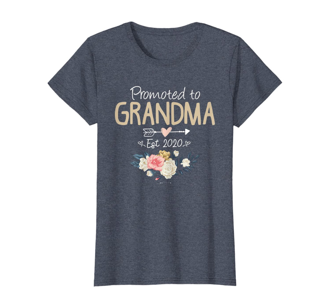 Womens Promoted to Grandma Est 2020 Mothers Day New Grandma Mimi T-Shirt
