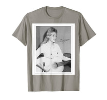 Load image into Gallery viewer, Dolly Parton Vintage Polaroid T-Shirt 208690
